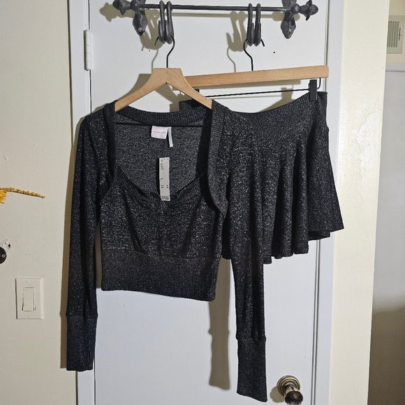 🏷️NWT UO Lounge Set! Tate Cozy Knit Layered Top & Mini Skort Set In Black - S/M - Picture 6 of 16
